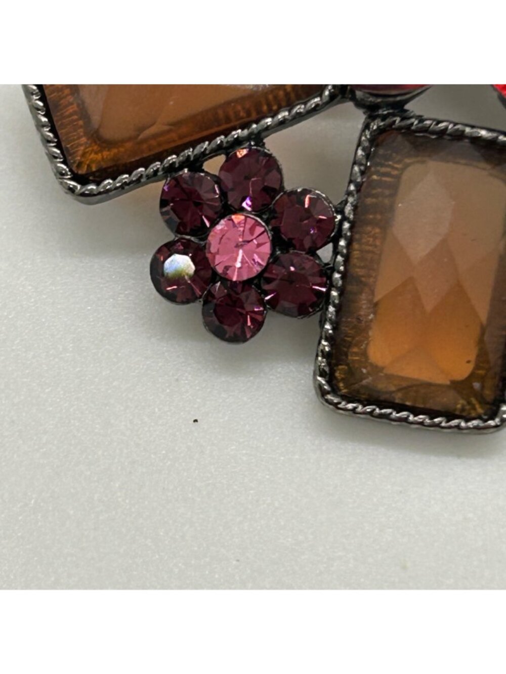 Large Vintage Flower Brooch Pin Rhinestone Red Gold Pink Acrylic Gunmetal Retro - Picture 4 of 13